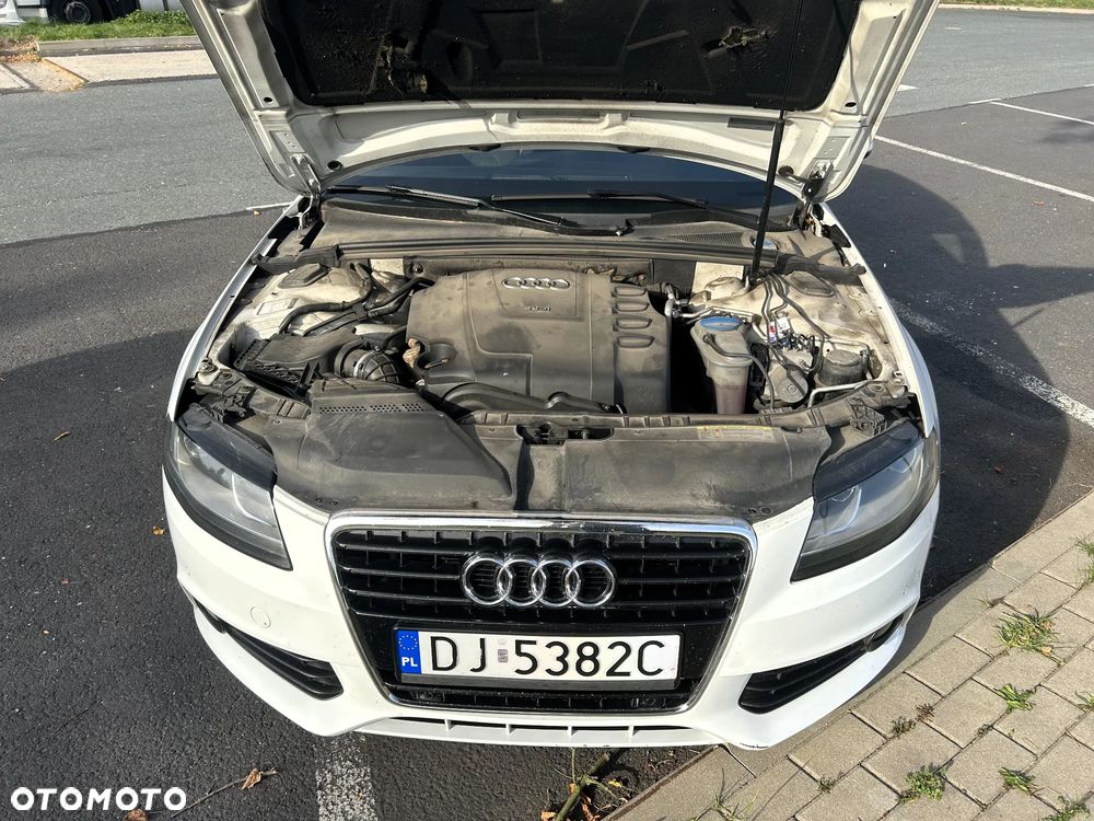 2011 Audi A4 Avant 2.0 TDI DPF multitronic S line Sportpaket (plus), photograph 8
