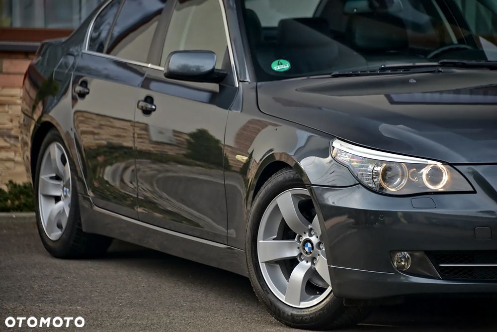 BMW Seria 5 530d Edition Exclusive - 12