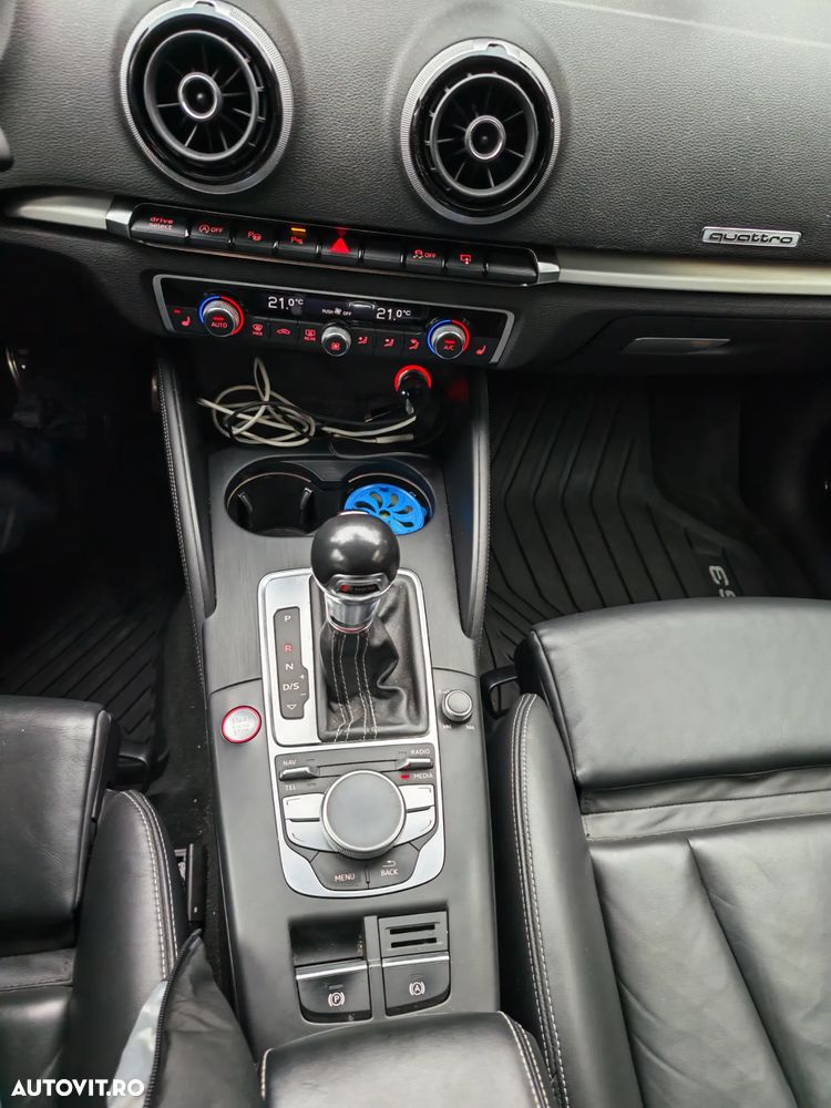 Audi S3 TFSI Sportback S tronic - 10