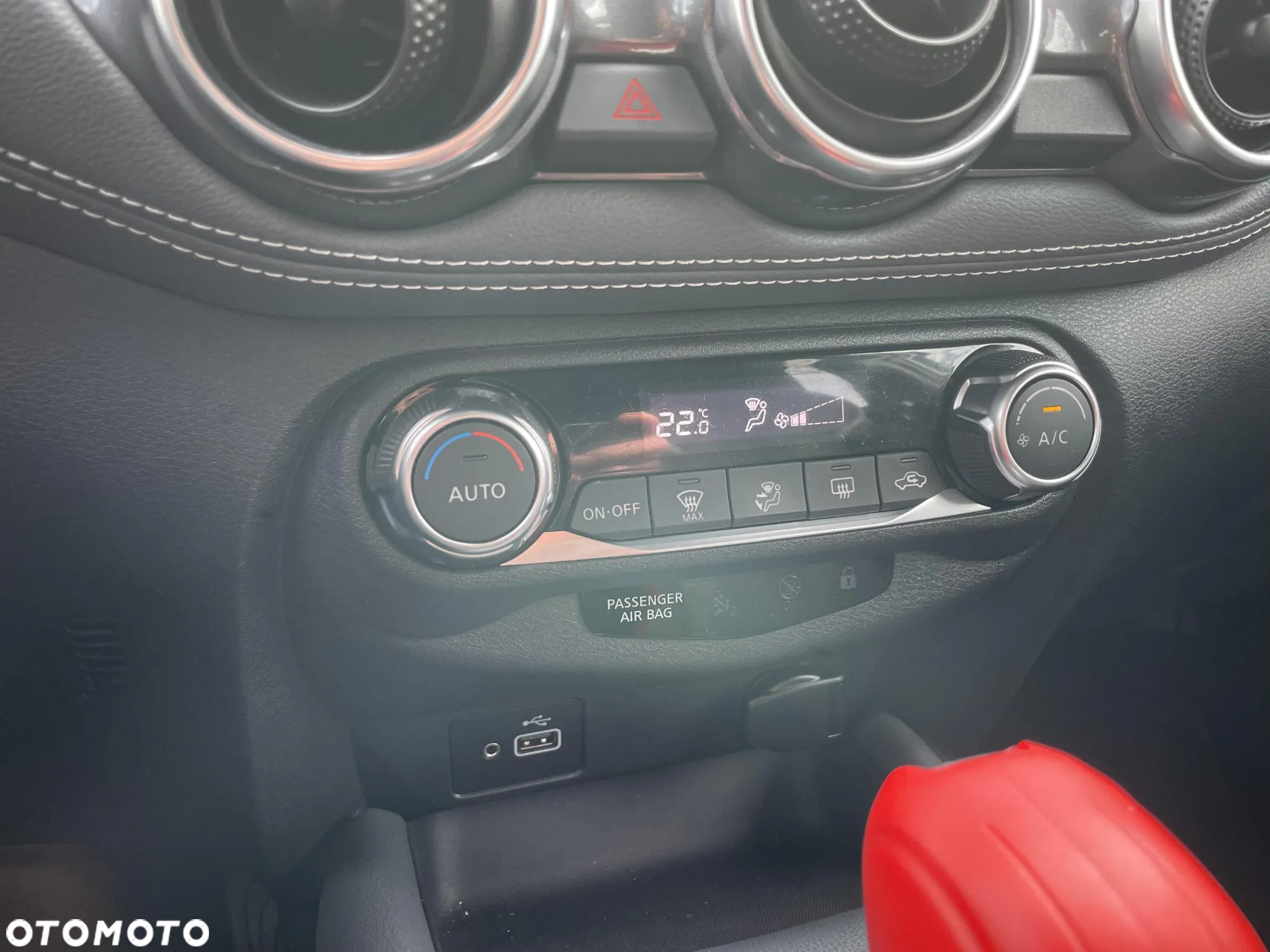 Nissan Juke 1.0 DIG-T N-Connecta DCT - 21