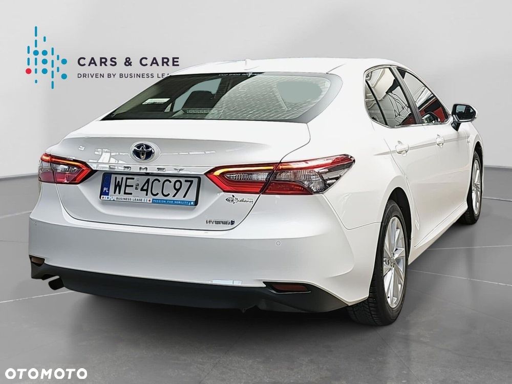 Toyota Camry 2.5 Hybrid Comfort CVT - 25