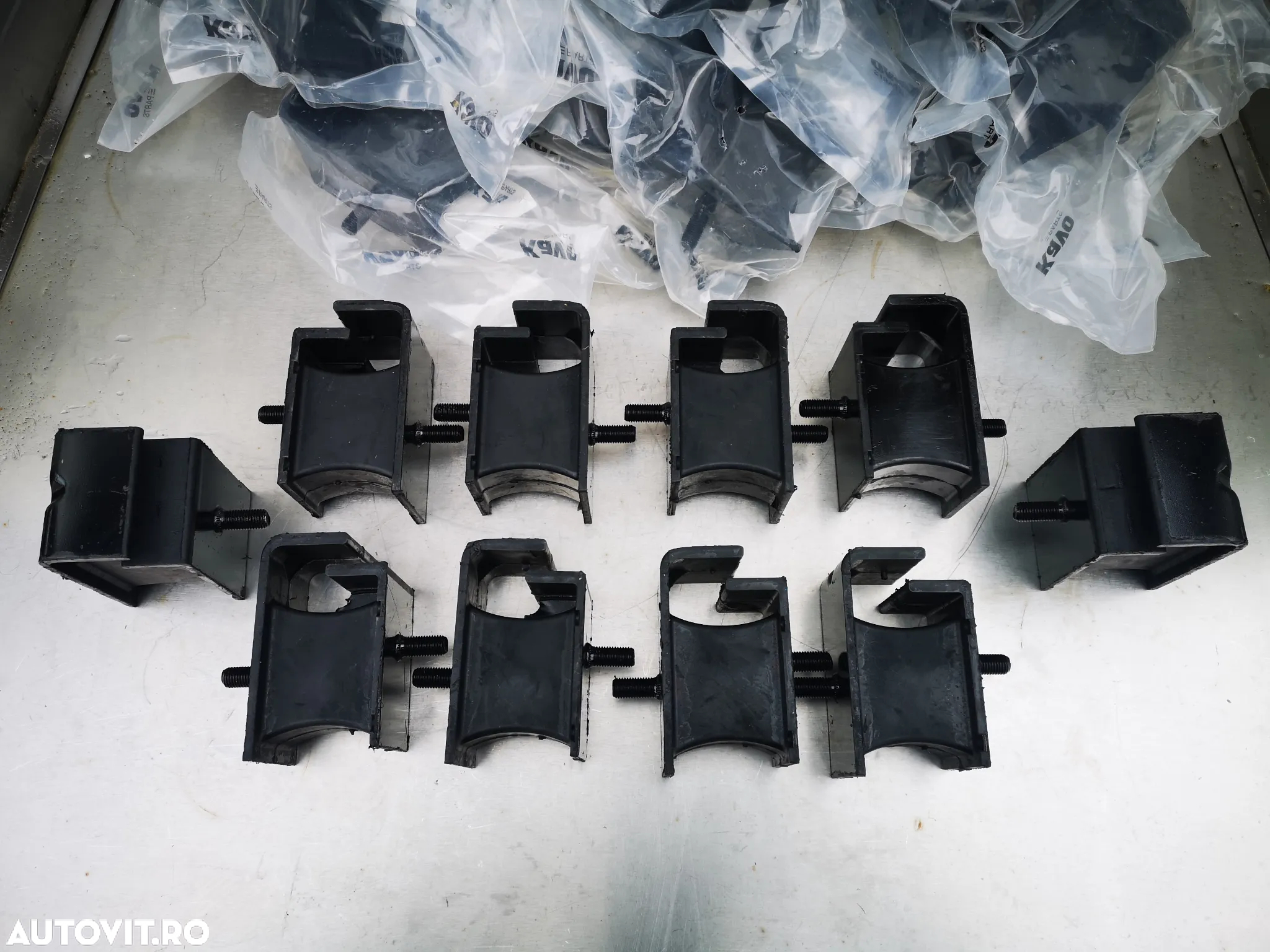 NISSAN CABSTAR TRADE SUPORT CUTIE TAMPON MOTOR BUCSA ARC STABILIZARE - 31