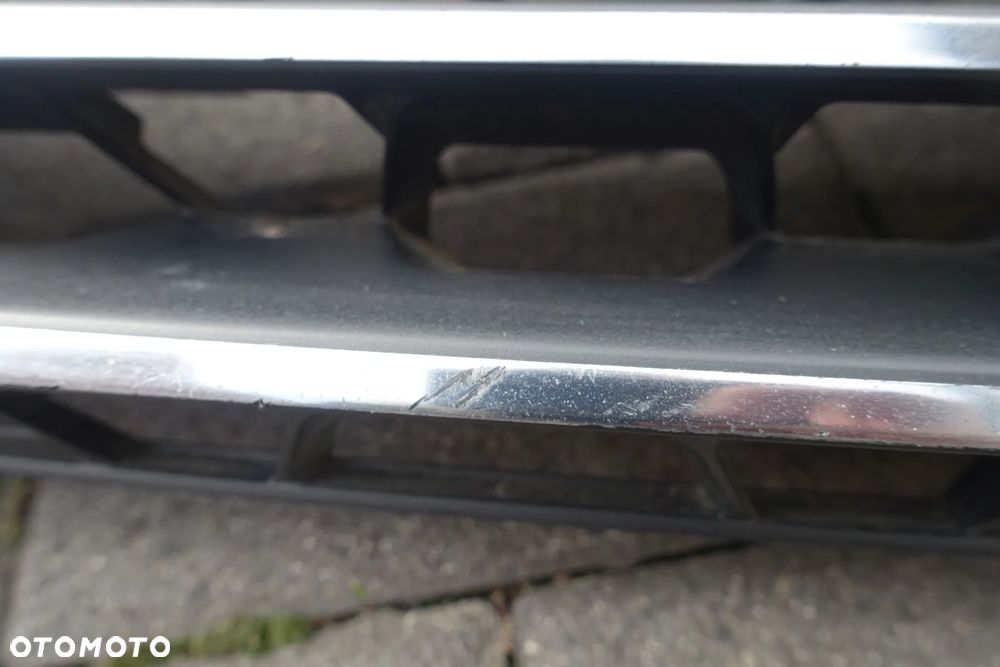 ATRAPA GRILL IVECO DAILY IV 14-19r. - 2