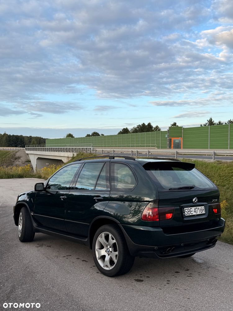 BMW X5 4.4i - 1