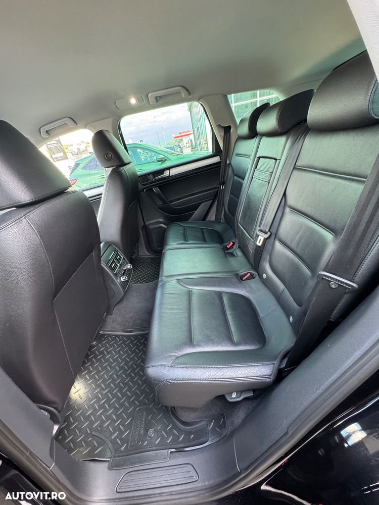 Volkswagen Touareg 3.0 V6 TDI BMT - 17