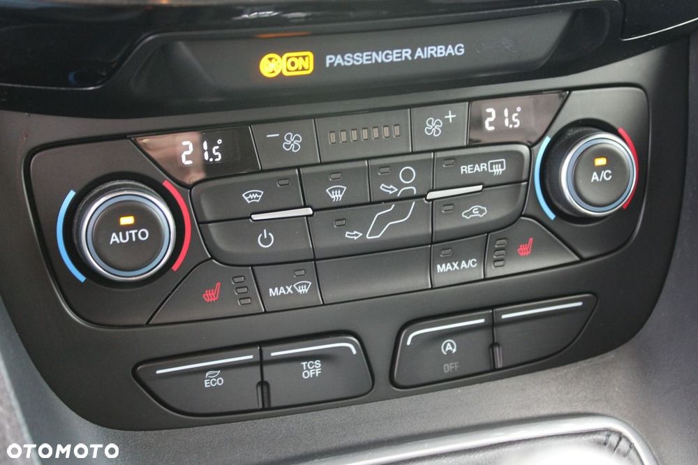 Ford Tourneo Connect - 24