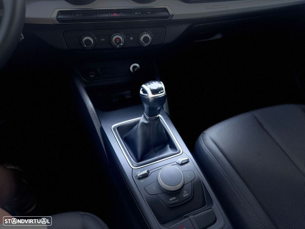 Audi Q2 30 TFSI Advanced - 13