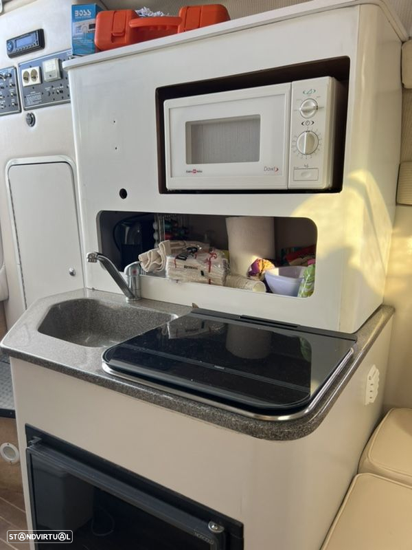 Crownline 268 CR - 12