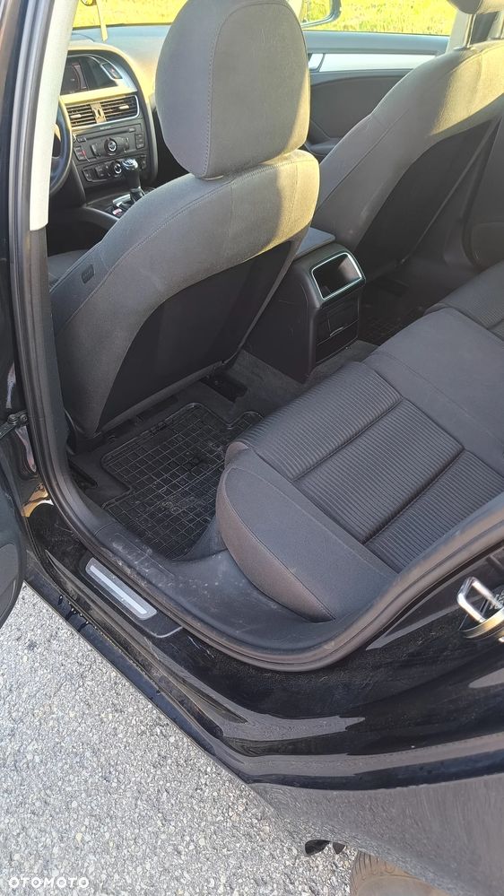 Audi A4 Limousine - 14
