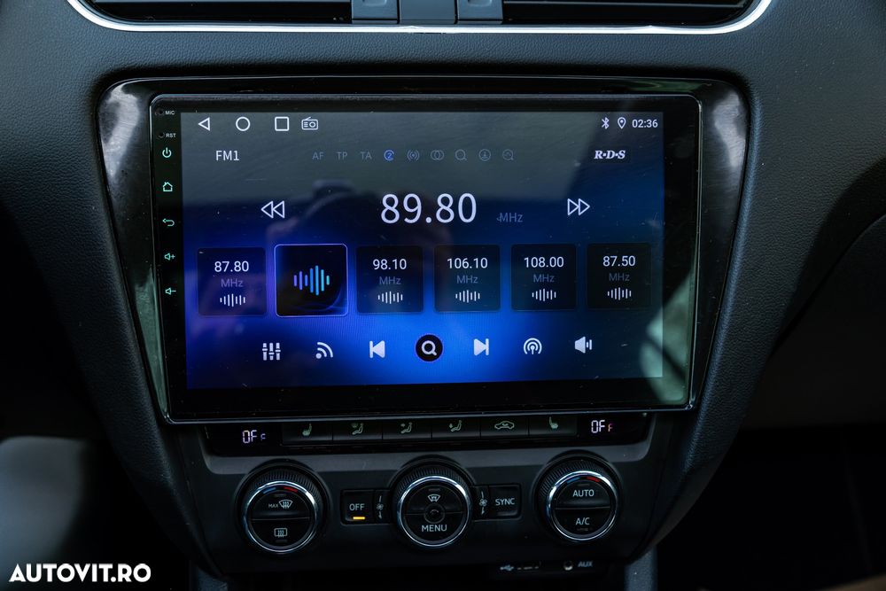 Skoda Octavia Combi 2.0 TDI (Green tec) 4x4 DSG Scout - 16