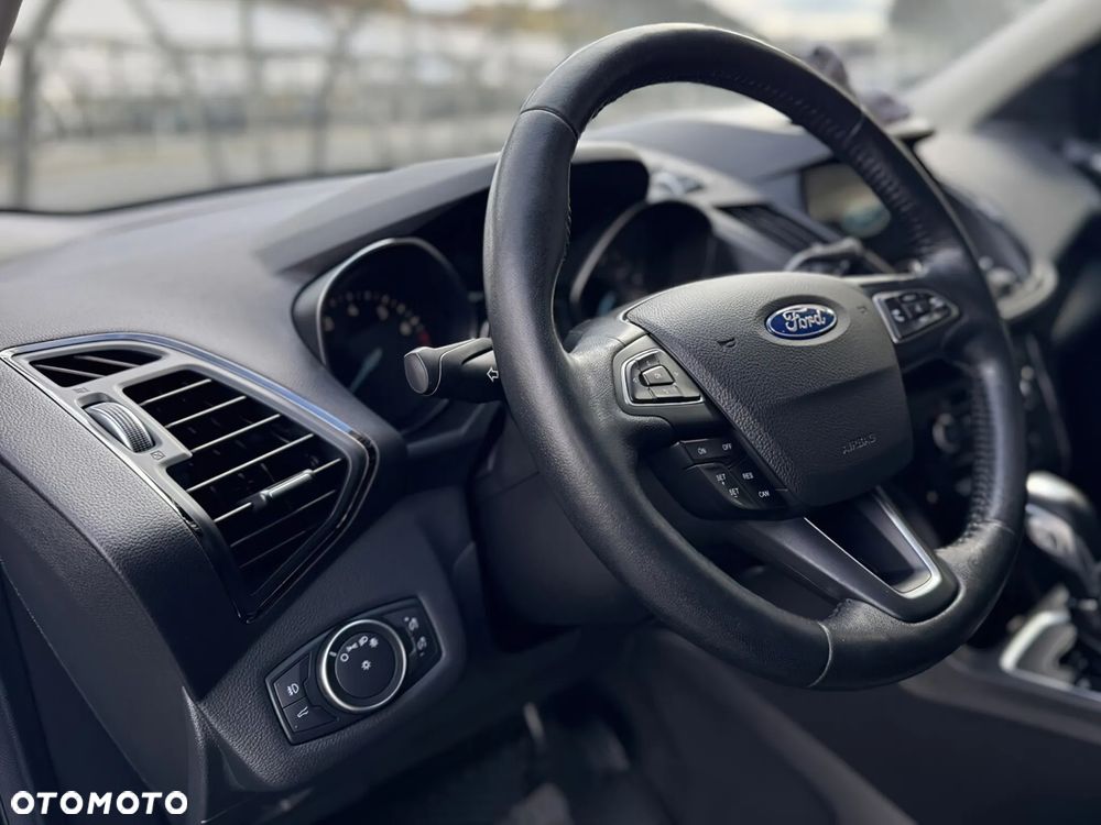 Ford Escape 2.0 EcoBoost AWD Titanium - 14