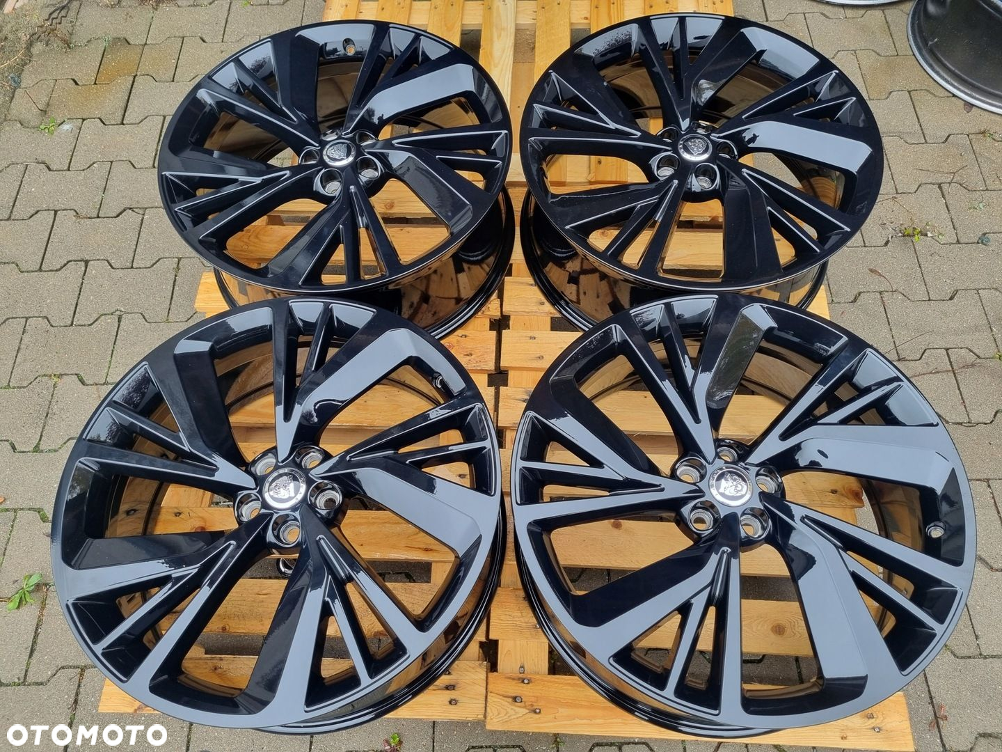 Felgi aluminiowe Jaguar I-PACE 8.5" x 22" 5x108 ET 50,5 - 2