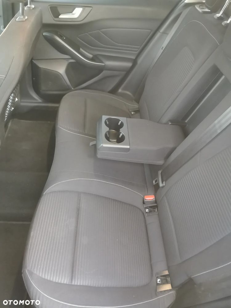 Ford Focus 1.5 EcoBlue Start-Stopp-System ACTIVE - 4