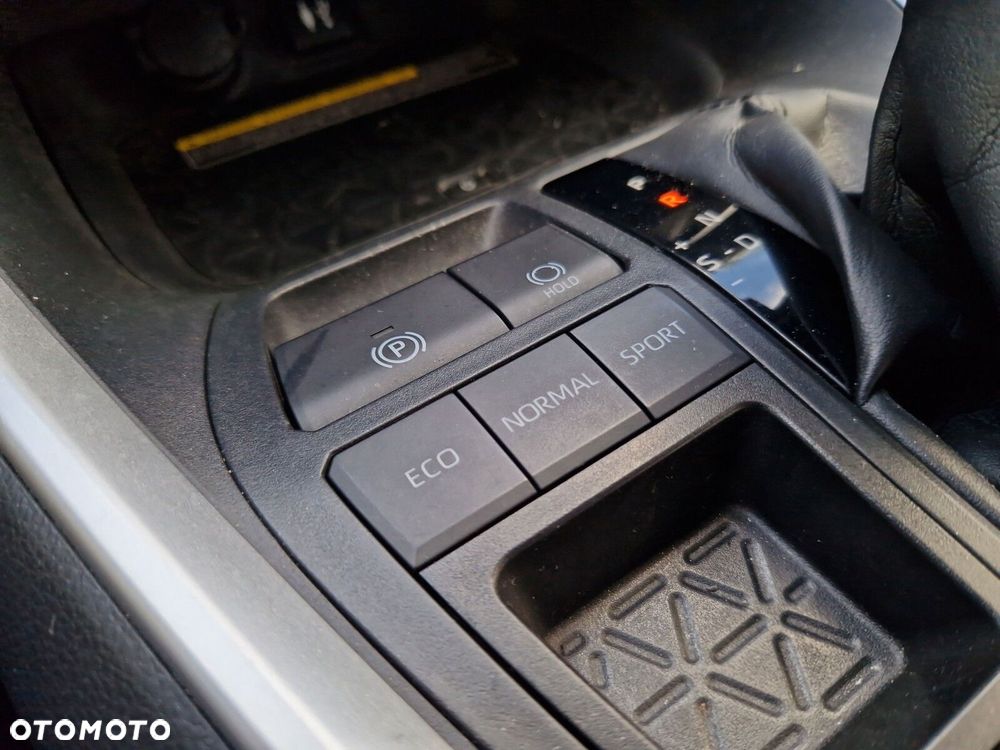 Toyota RAV4 Hybrid Selection 4x2 - 24