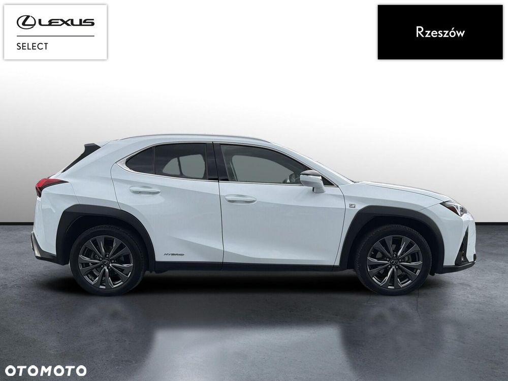 Lexus UX - 6