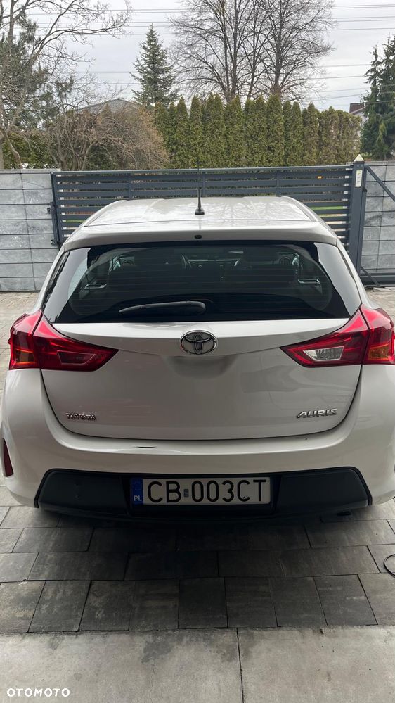 Toyota Auris 1.33 VVT-i Active - 4