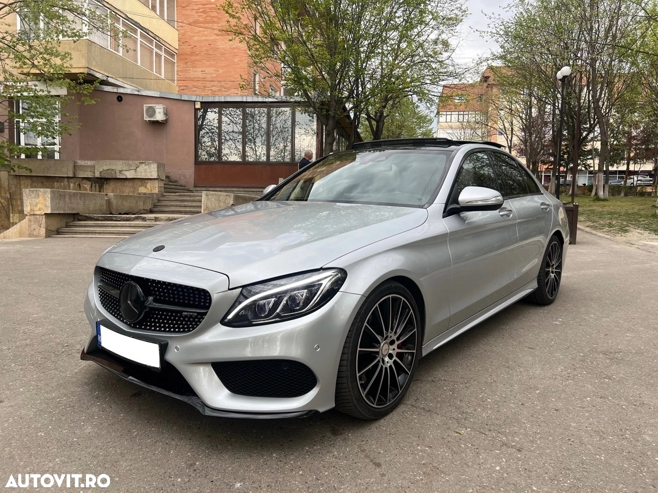 Mercedes-Benz C 400 4Matic T 7G-TRONIC AMG Line - 29
