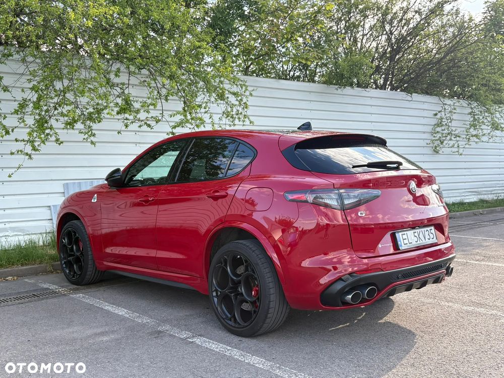 Alfa Romeo Stelvio - 4