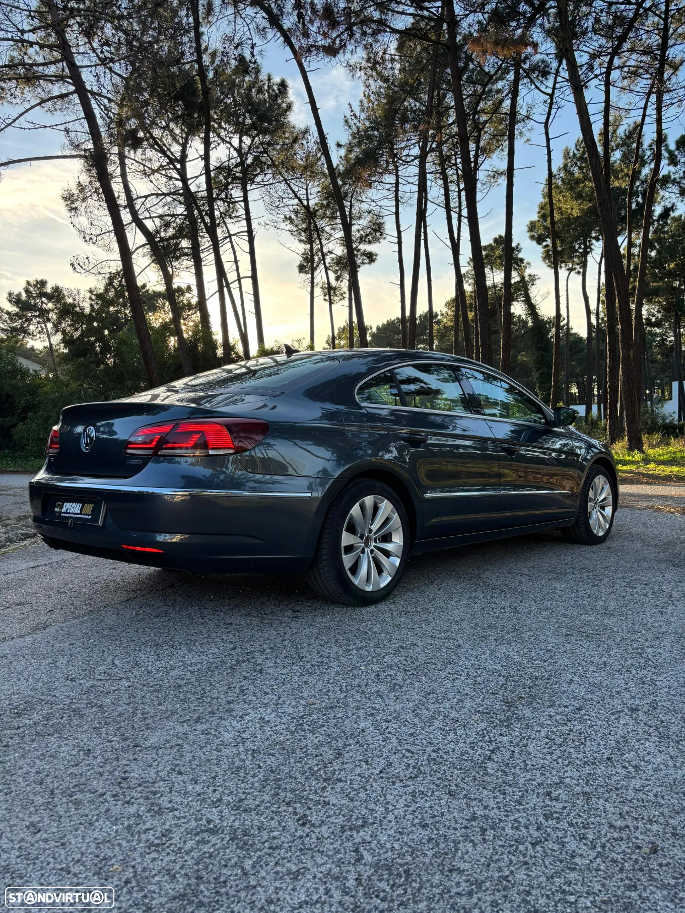 VW Passat CC 2.0 TDi Blue DSG - 3