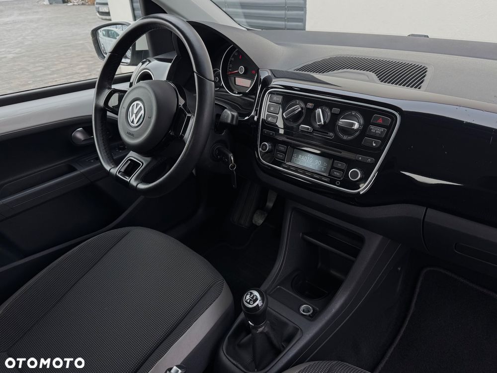 Volkswagen up! - 28