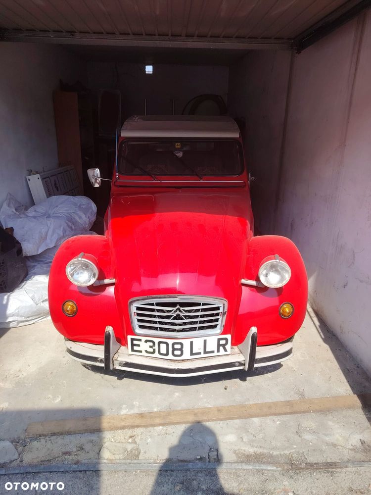 Citroën 2 CV 6 Spécial - 1