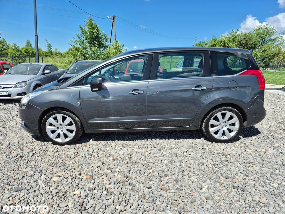 Peugeot 5008 - 13