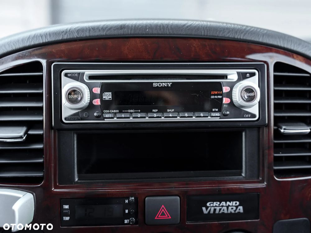 Suzuki Grand Vitara - 32