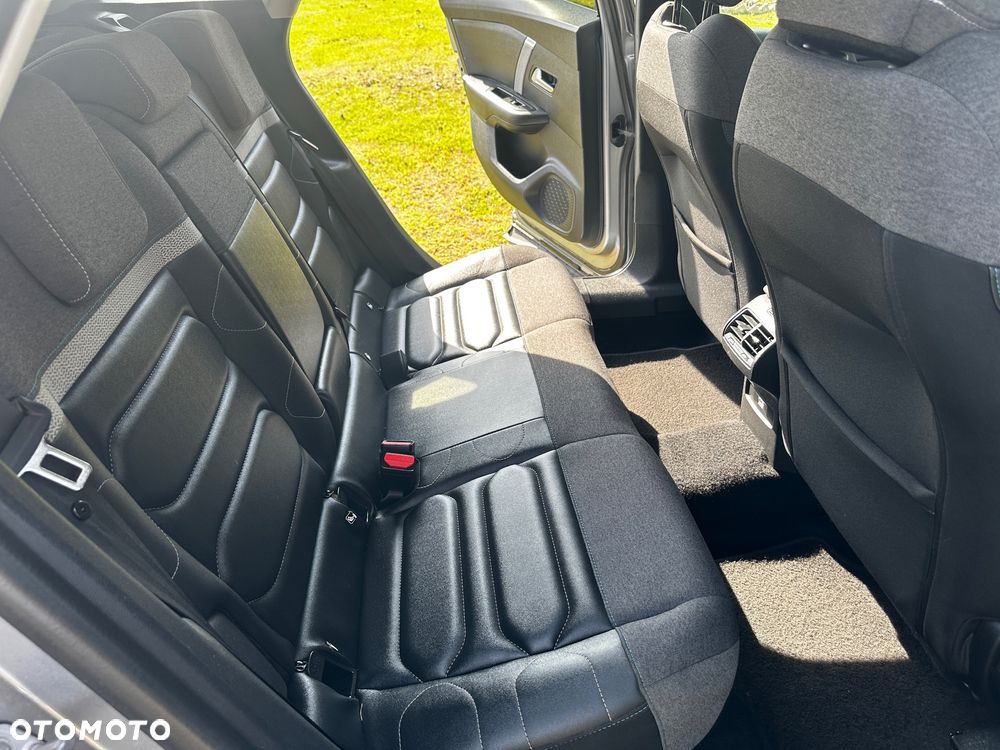 Citroën C4 BlueHDi 110 Stop&Start SHINE - 21