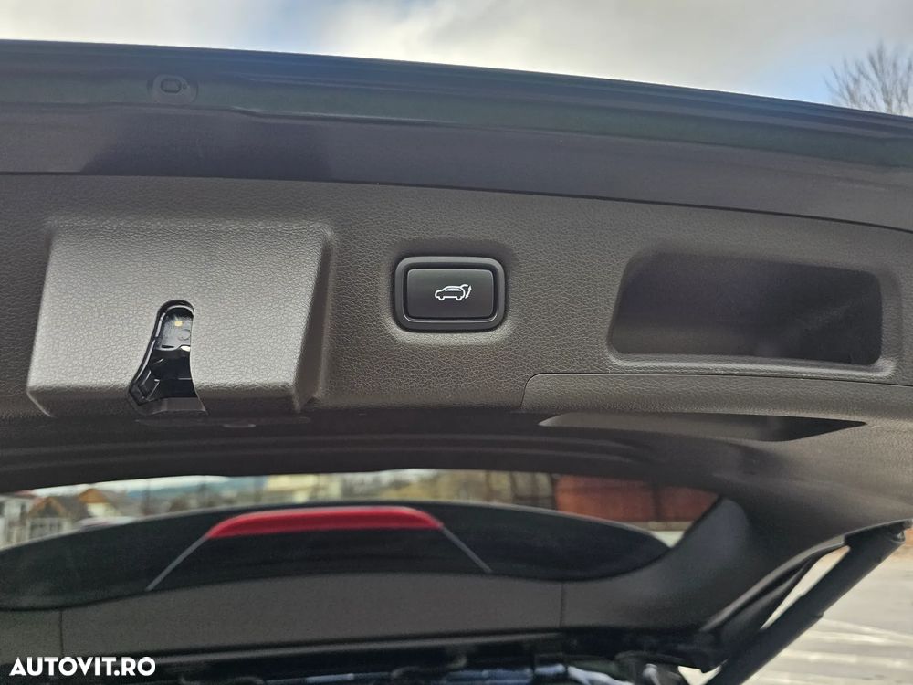 Hyundai Santa Fe 2.2 CRDi 4WD 8AT Luxury - 17