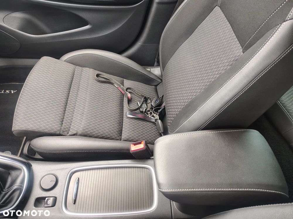 Opel Astra 1.4 Turbo Start/Stop Business - 21