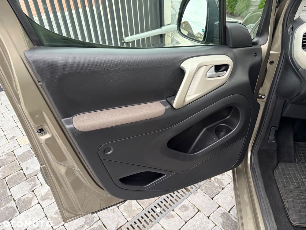 Citroën Berlingo Multispace HDi 115 FAP Selection - 14