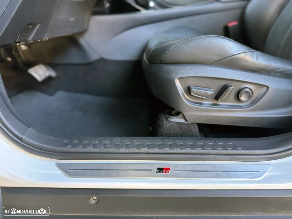 Toyota C-HR 2.0 Hybrid GR Sport - 11