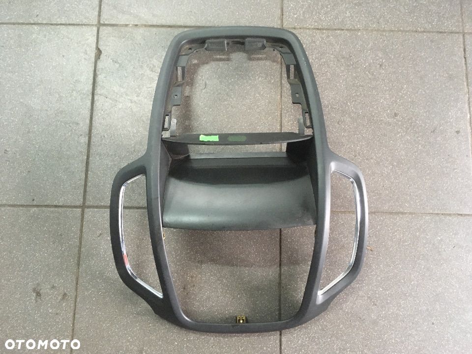 RAMKA RADIA ZAFIRA C OPEL CZARNY MAT - 1