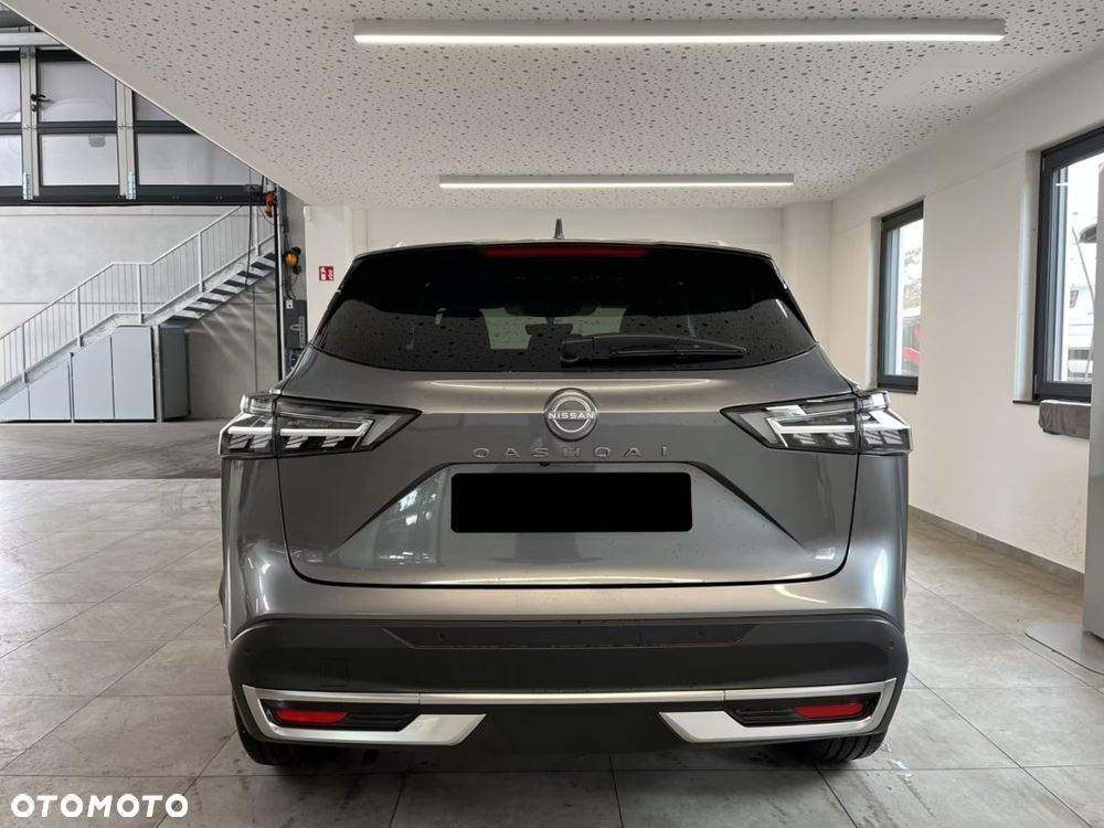 Nissan Qashqai 1.3 DIG-T MHEV Tekna Xtronic - 4