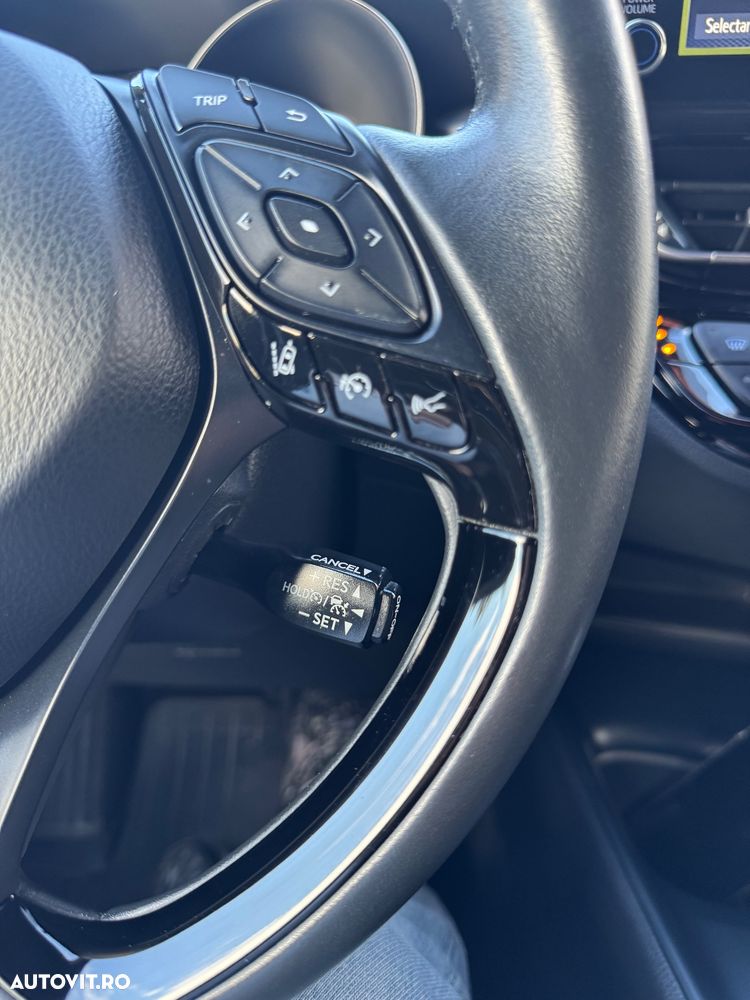 Toyota C-HR 2.0 Hybrid Business-Edition - 18