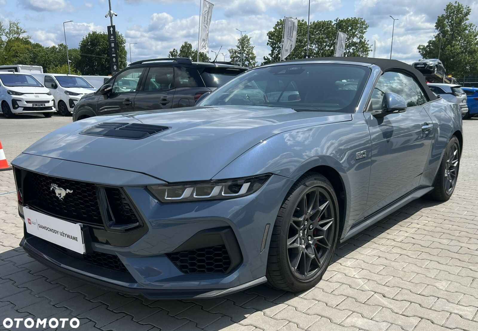Ford Mustang - 2