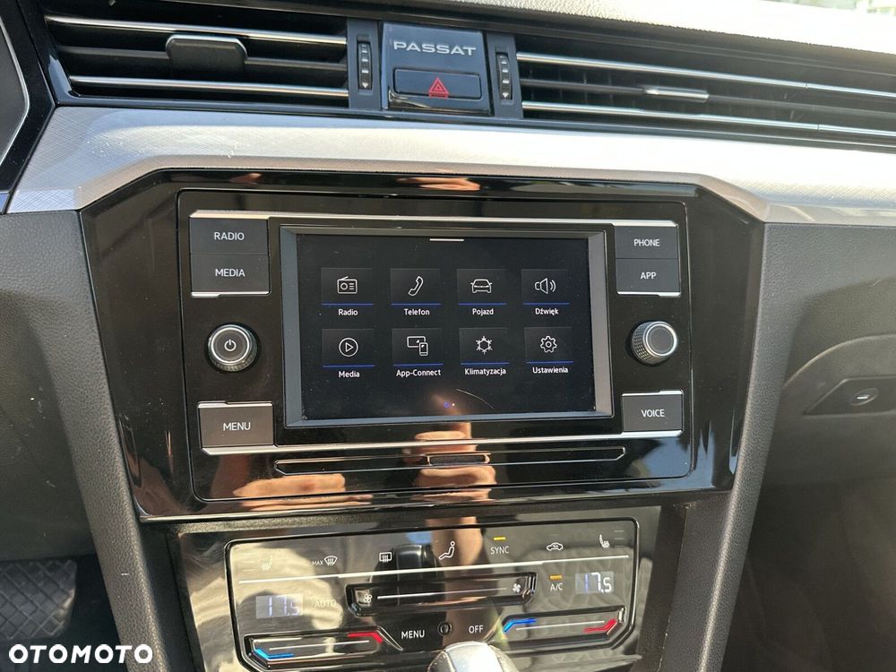 Volkswagen Passat 2.0 TDI EVO Business DSG - 17