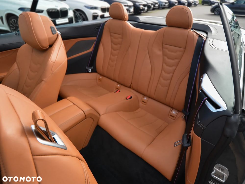 BMW Seria 8 840i xDrive - 21