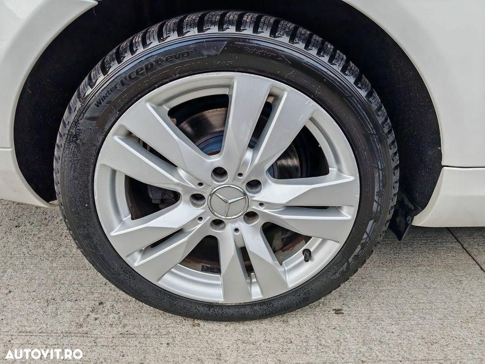 Mercedes-Benz E - 9