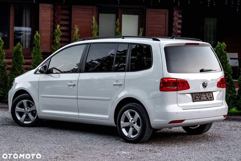 Volkswagen Touran 2.0 TDI DPF DSG Highline - 10