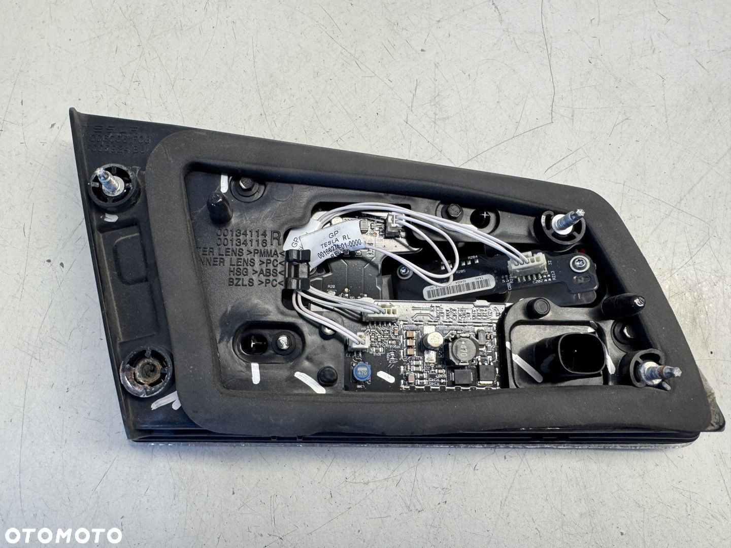 TESLA S LAMPA PRAWY TYŁ W KLAPĘ 6005924-00-C - 9