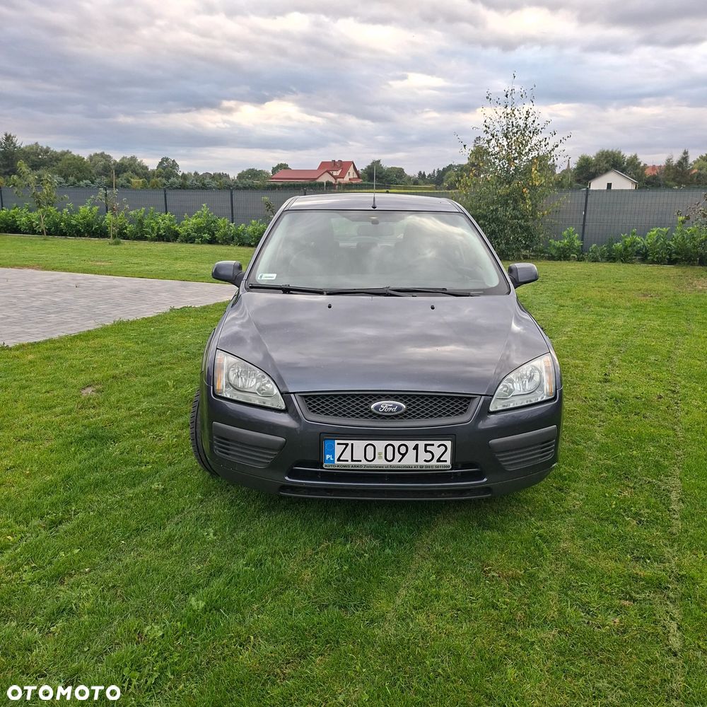 Ford Focus 1.6 Ambiente - 8