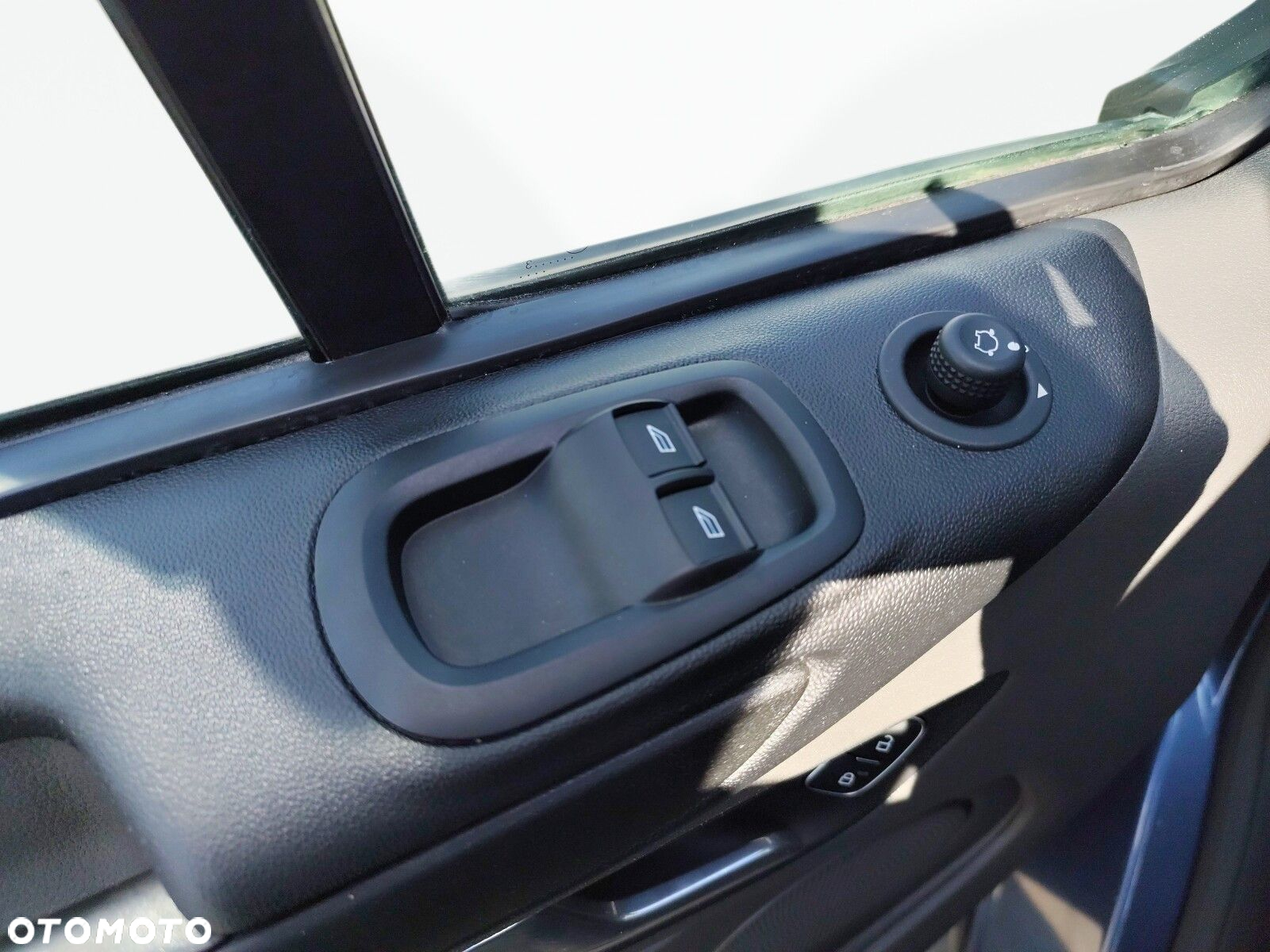 Ford Transit Custom - 11