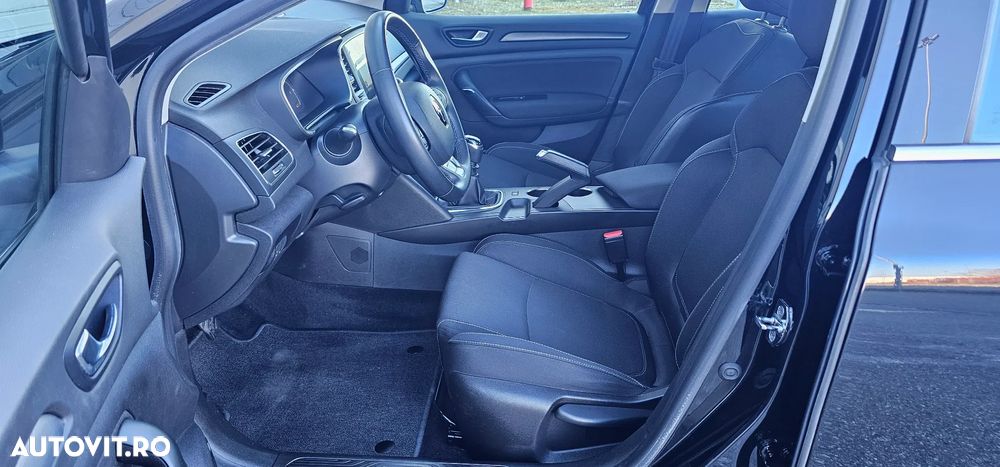 Renault Megane Blue dCi 116 Intens - 10