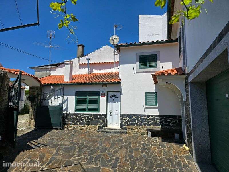Excelente moradia T3, na aldeia de Mosteiro, em Pedrógão Grande - Grande imagem: 3/12
