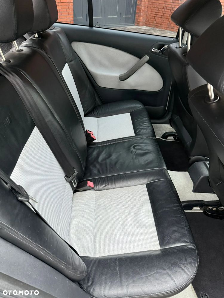 Skoda Octavia 1.8 T RS - 12