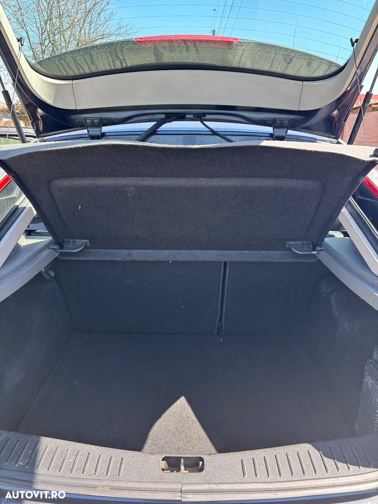 Ford Focus 1.6 TDCI Trend - 6