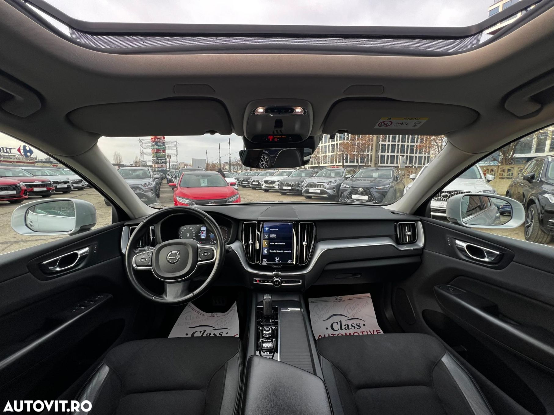 Volvo XC 60 T8 Twin Engine AWD Momentum - 4