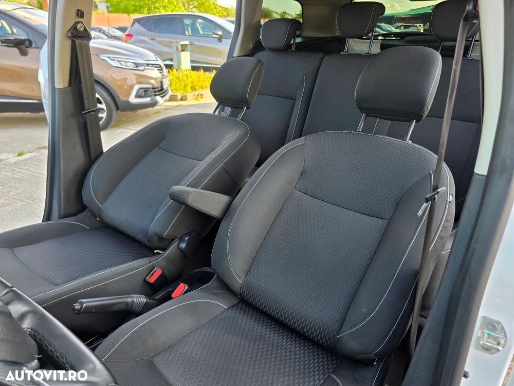 Dacia Logan MCV 0.9 TCe 90 CP Laureate - 9