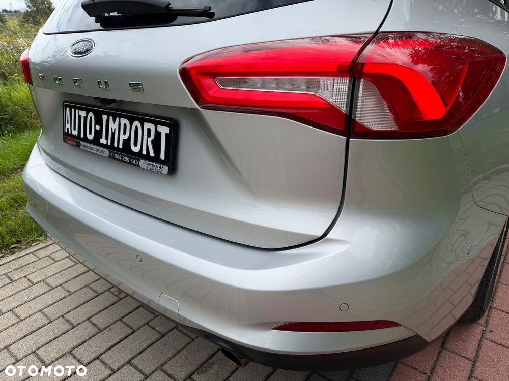 Ford Focus 1.0 EcoBoost STart-Stopp-System TITANIUM X - 31